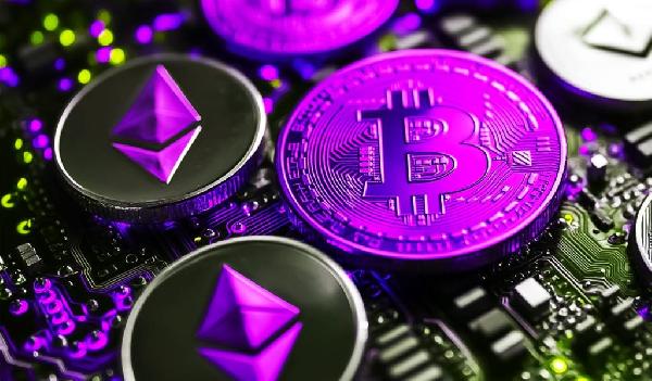 Bitcoin OG Dumps BTC, Buys $4,070,000,000 Worth of Ethereum in Aggressive Accumulation Spree: Lookonchain