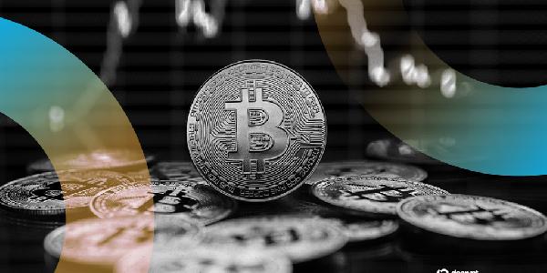 Bitcoin Dips But XRP and Dogecoin Fall Further Amid Tariff, Economic Uncertainty