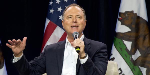 Senator Introduces Bill to Halt Trump’s Crypto Activity—But Voted to Allow It Last Week