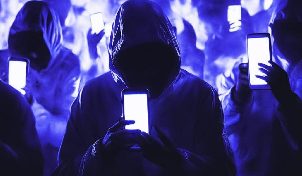 Authorities Warn of Phony Text Messages Phishing for Sensitive Information, Telling Victims Their Bank Account Is at Risk