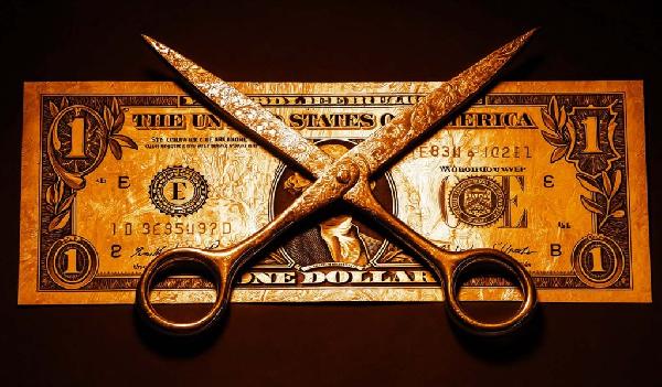 ‘Severe Devaluation’ of Dollar Only Way Out for US Government Debt As Argentina-Style Inflation Approaches: Luke Gromen